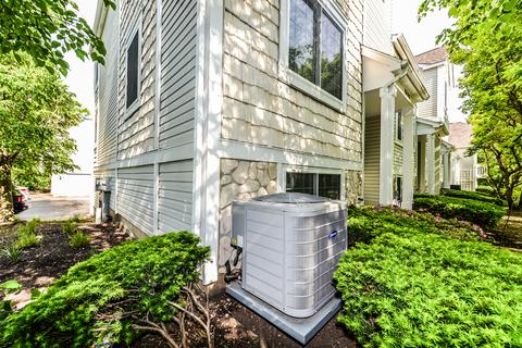3155 Cambria Ct, Aurora, IL 60503 photo 2