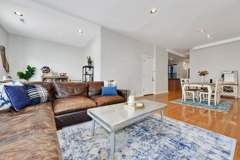 15 E Division St #2W, Chicago, IL 60610 photo 9