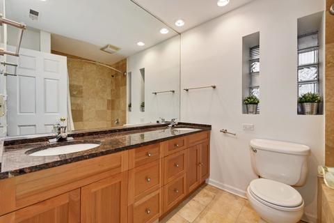15 E Division St #2W, Chicago, IL 60610 photo 15