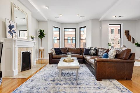 15 E Division St #2W, Chicago, IL 60610 photo 2