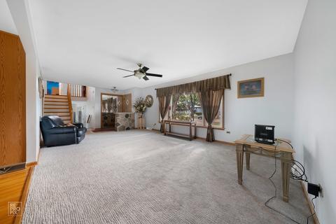 531 Hickory Dr, Itasca, IL 60143 photo 17