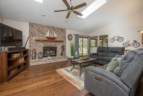3243 Hoffman Ct, Cherry Valley, IL 61016 photo 8