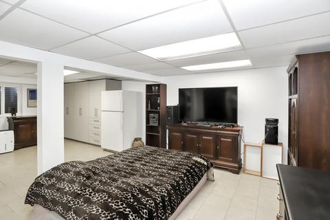 649 E Devon Ave, Roselle, IL 60172 photo 22