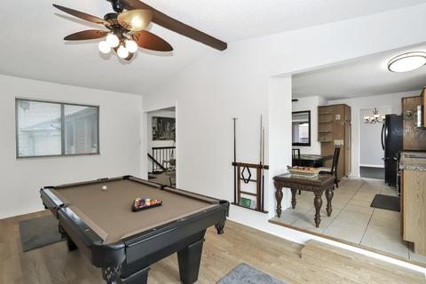 649 E Devon Ave, Roselle, IL 60172 photo 10