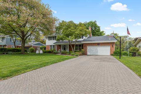1216 Gamon Rd, Wheaton, IL 60189 photo 2
