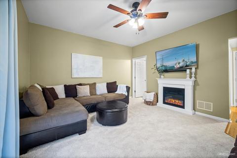 561 Adare Rd, Bartlett, IL 60103 photo 12