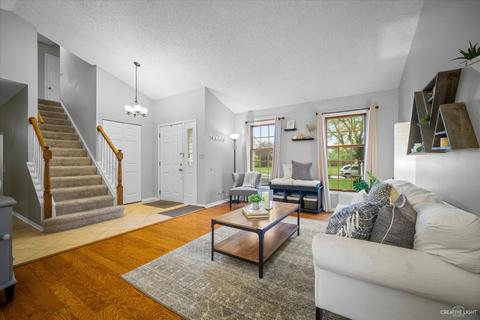 561 Adare Rd, Bartlett, IL 60103 photo 5