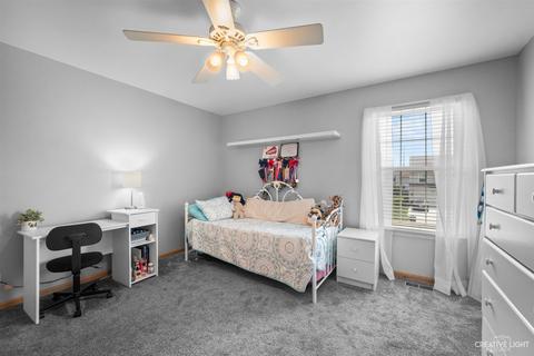 1668 Rosehall Ln, Elgin, IL 60123 photo 18