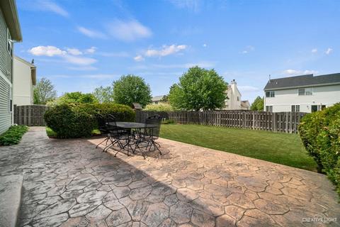 1668 Rosehall Ln, Elgin, IL 60123 photo 26