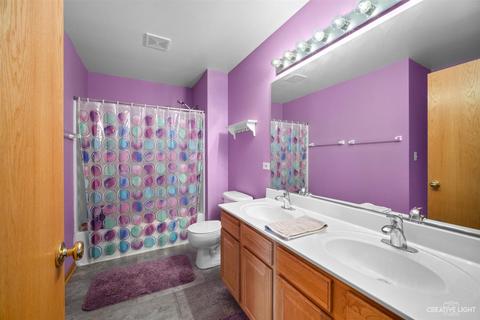 1668 Rosehall Ln, Elgin, IL 60123 photo 20