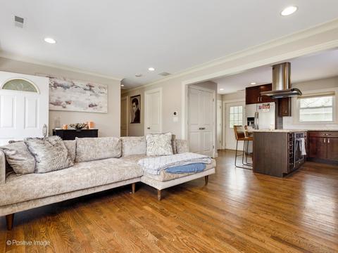 59 E Walnut Ave, Des Plaines, IL 60016 photo 5