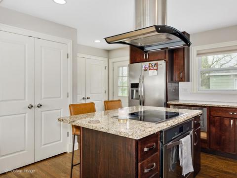 59 E Walnut Ave, Des Plaines, IL 60016 photo 8