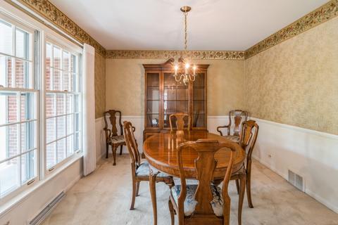382 E Aberdeen Ct, Elmhurst, IL 60126 photo 5