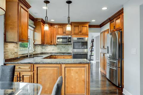 1006 Pear Tree Ln, Wheeling, IL 60090 photo 6