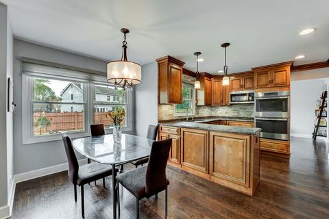 1006 Pear Tree Ln, Wheeling, IL 60090 photo 5