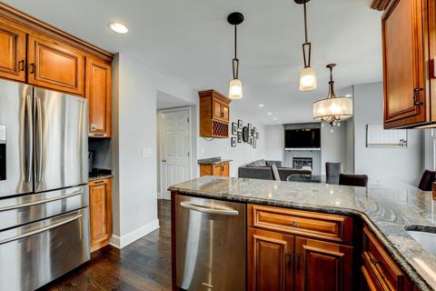 1006 Pear Tree Ln, Wheeling, IL 60090 photo 4