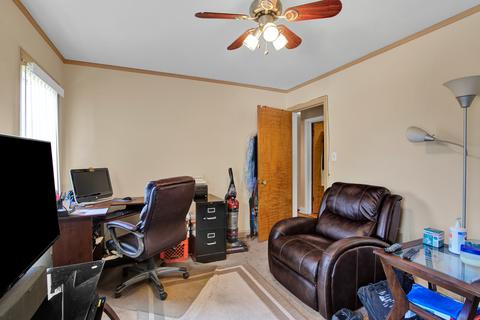 10101 S Eberhart Ave, Chicago, IL 60628 photo 23