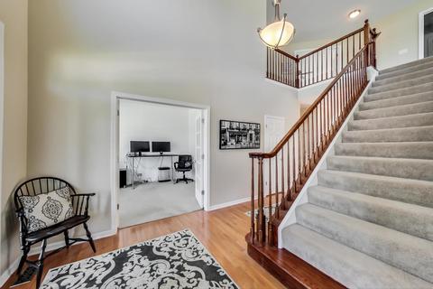 355 Cassidy Ln, Elgin, IL 60124 photo 5