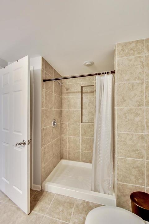 355 Cassidy Ln, Elgin, IL 60124 photo 54