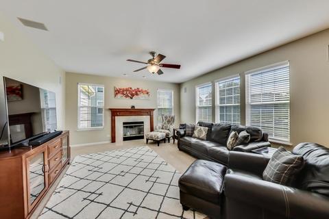 355 Cassidy Ln, Elgin, IL 60124 photo 19