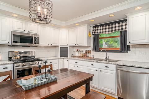 8055 Whitfield Rd, Millbrook, IL 60536 photo 9
