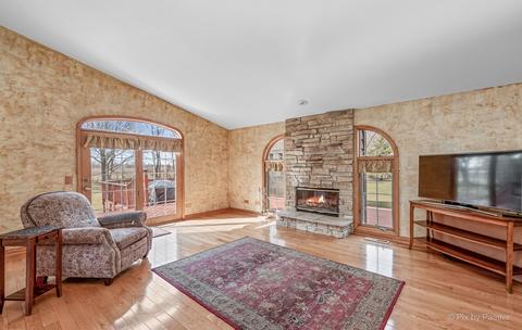 12 N044 Muirhead Rd, Elgin, IL 60124 photo 3