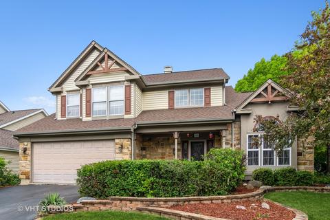 674 Heather Ln, Bartlett, IL 60103 photo 1