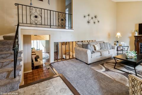 9445 Dee Rd, Des Plaines, IL 60016 photo 6