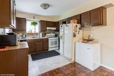 9445 Dee Rd, Des Plaines, IL 60016 photo 8