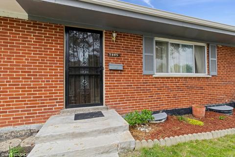 9445 Dee Rd, Des Plaines, IL 60016 photo 2