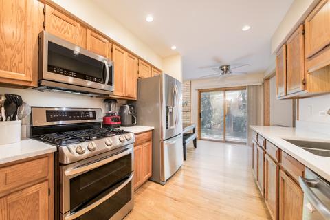 205 Neil Ave, Mount Prospect, IL 60056 photo 4