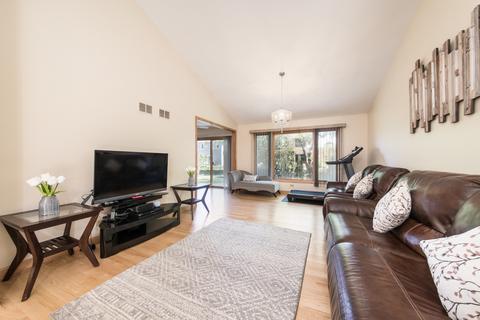 205 Neil Ave, Mount Prospect, IL 60056 photo 10