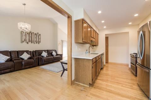 205 Neil Ave, Mount Prospect, IL 60056 photo 7