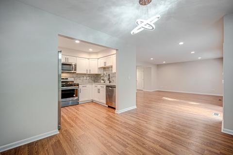 901 Old Oak Cir, Algonquin, IL 60102 photo 7