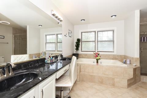 2311 Periwinkle Ln, Algonquin, IL 60102 photo 22