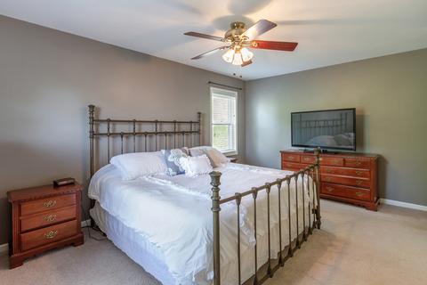 563 Shenandoah Trl, Elgin, IL 60123 photo 15