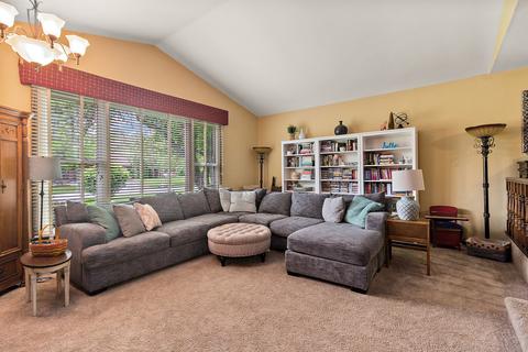 212 Tiverton Rd, Kankakee, IL 60901 photo 3