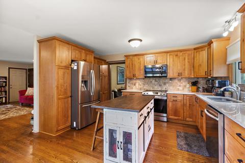 212 Tiverton Rd, Kankakee, IL 60901 photo 8