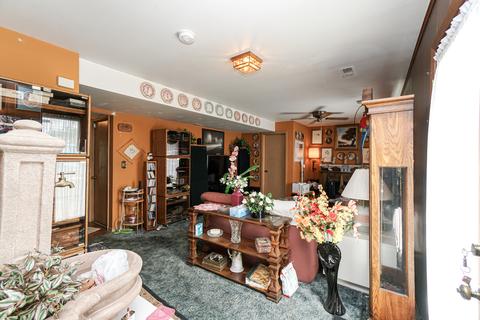 141 Ambleside Rd, Des Plaines, IL 60016 photo 17
