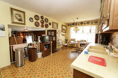 141 Ambleside Rd, Des Plaines, IL 60016 photo 14