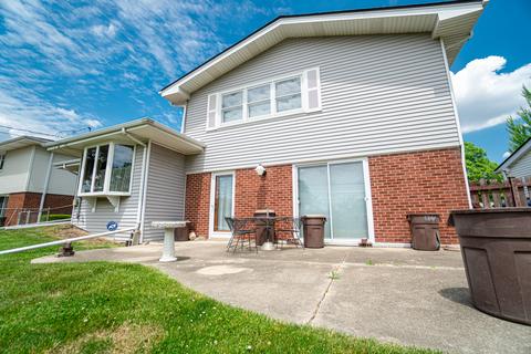 141 Ambleside Rd, Des Plaines, IL 60016 photo 38
