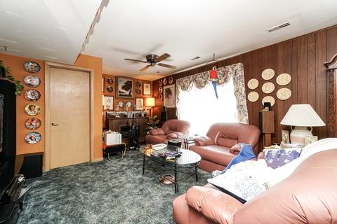 141 Ambleside Rd, Des Plaines, IL 60016 photo 18