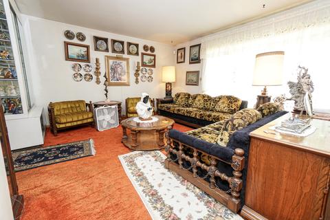 141 Ambleside Rd, Des Plaines, IL 60016 photo 9