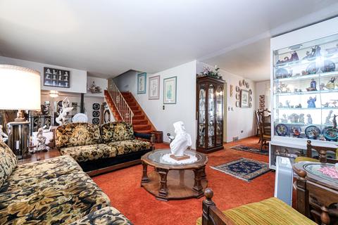 141 Ambleside Rd, Des Plaines, IL 60016 photo 11