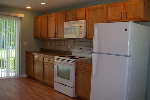 181 E Sprague St, Bement, IL 61813 photo 2