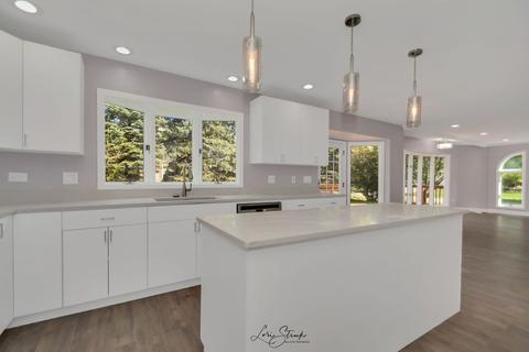 3036 Bennett Dr, Naperville, IL 60564 photo 9
