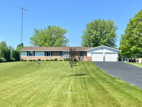 9025 Krunfus Rd, Harvard, IL 60033 photo 1
