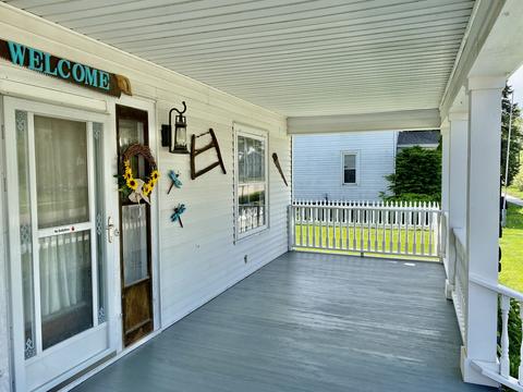 212 S Main St, Creston, IL 60113 photo 4
