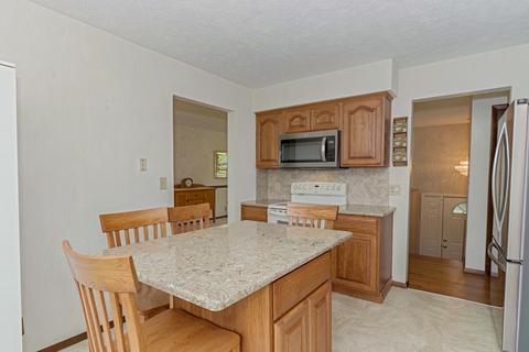 210 Saratoga Rd, Normal, IL 61761 photo 13