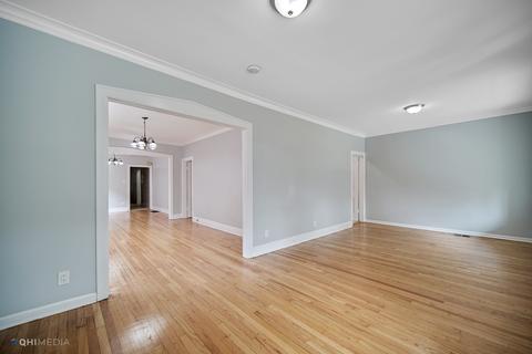 2858 E 96th St, Chicago, IL 60617 photo 6